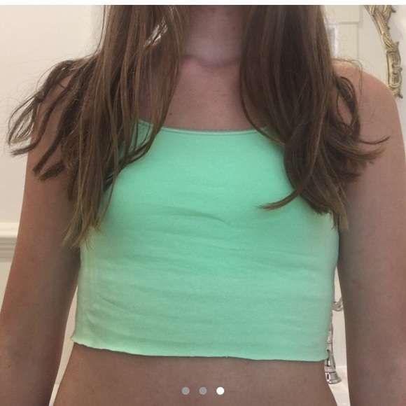 Mint green crop top - Picture 3 of 3